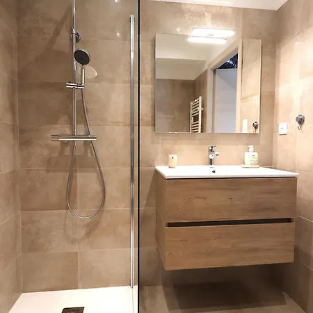 T2 Azur - & Commerces A 200m- Barbecue - Parking - Wifi *