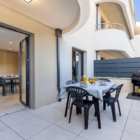 T2 Azur - & Commerces A 200m- Barbecue - Parking - Wifi