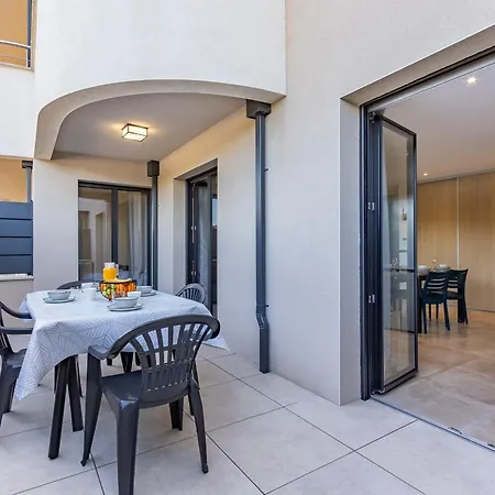 T2 Azur - & Commerces A 200m- Barbecue - Parking - Wifi *