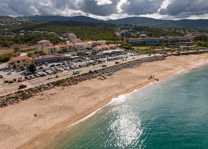 Daire T2 Azur - & Commerces A 200m- Barbecue - Parking - Wifi *