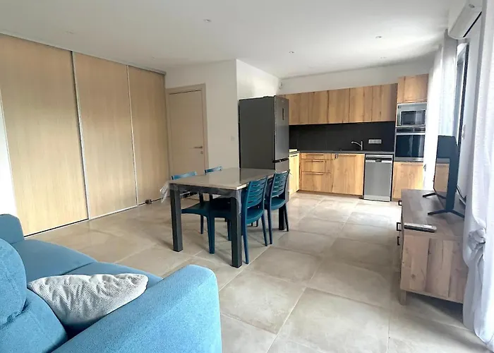 T2 Azur - & Commerces A 200m- Barbecue - Parking - Wifi *